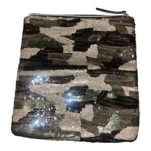 NWOT Stella & Dot Camo Sparkly Sequin Margeaux Clutch